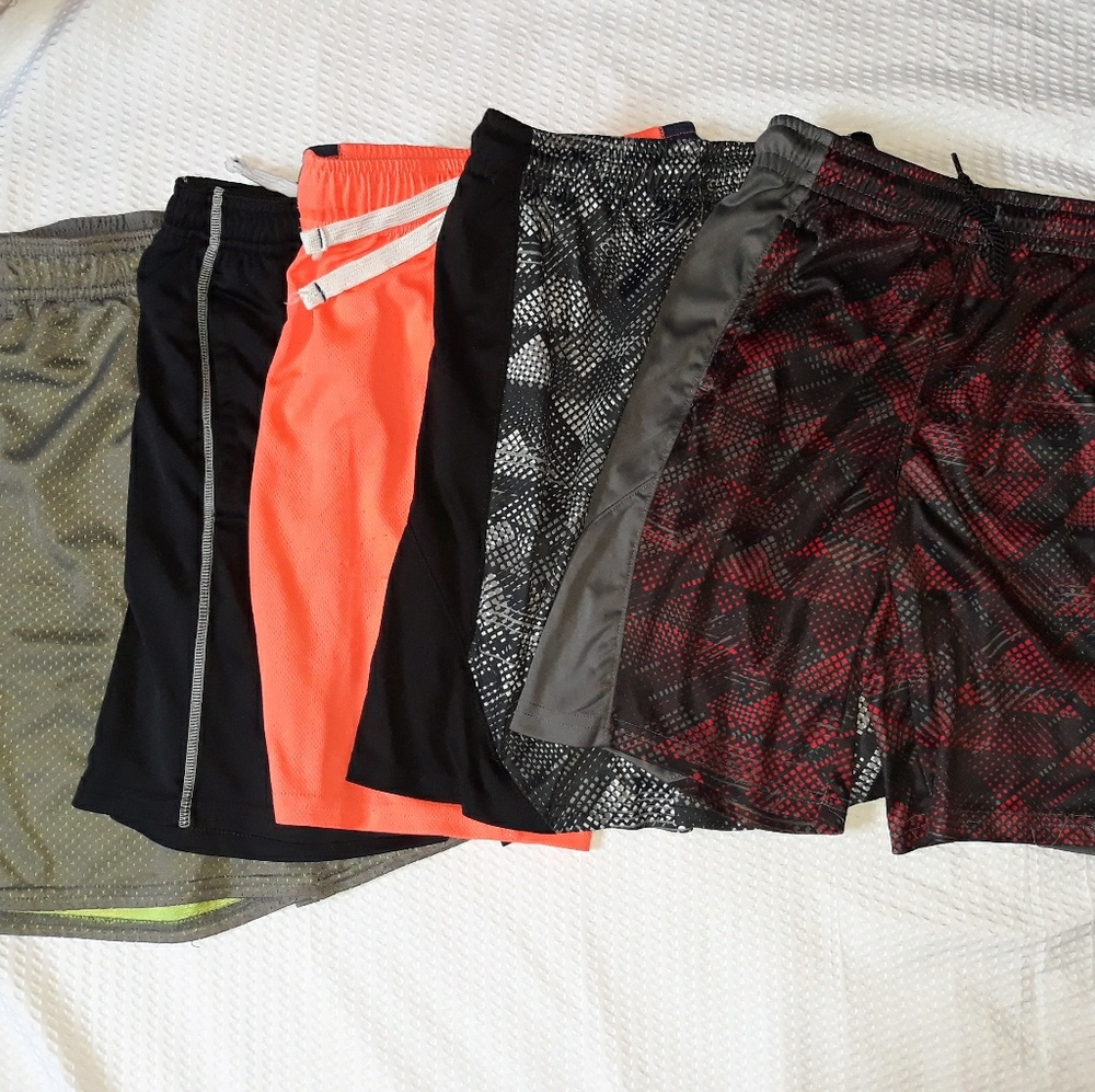 Boys 5 Pair Bundle Basketball Shorts +Free Gift